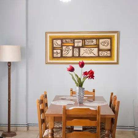 House Eight Tatil Evi